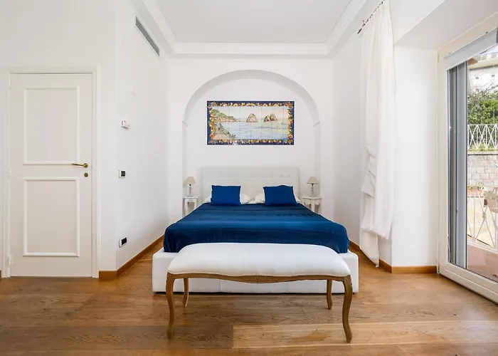 בית נופש Faraglioni 3 Bedrooms With Seaview