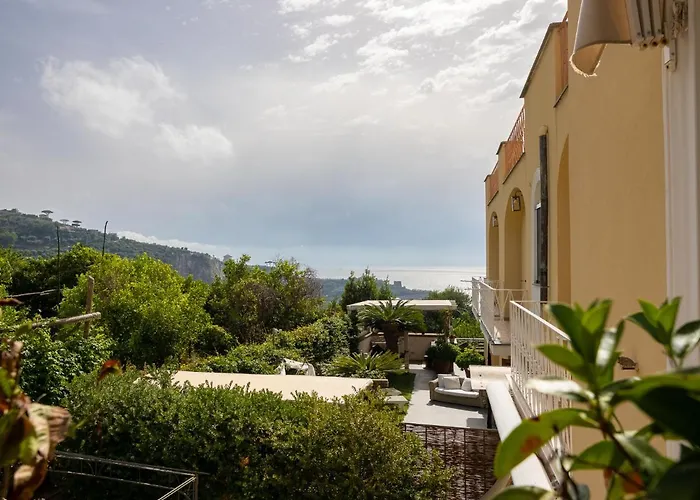 בית נופש Faraglioni 3 Bedrooms With Seaview סורנטו